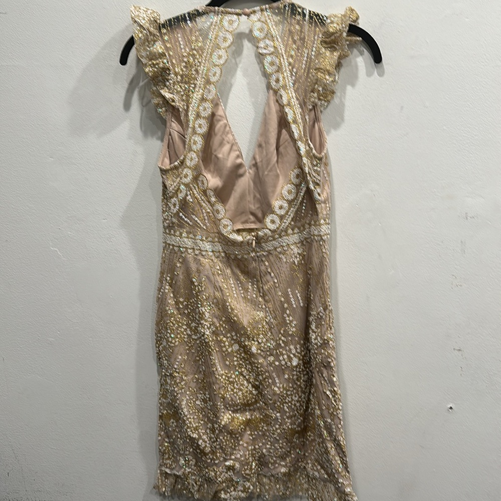 NWT Hello Molly Match Me Dress mini champagne beige sparkle back cut out size 8 - Picture 6 of 9